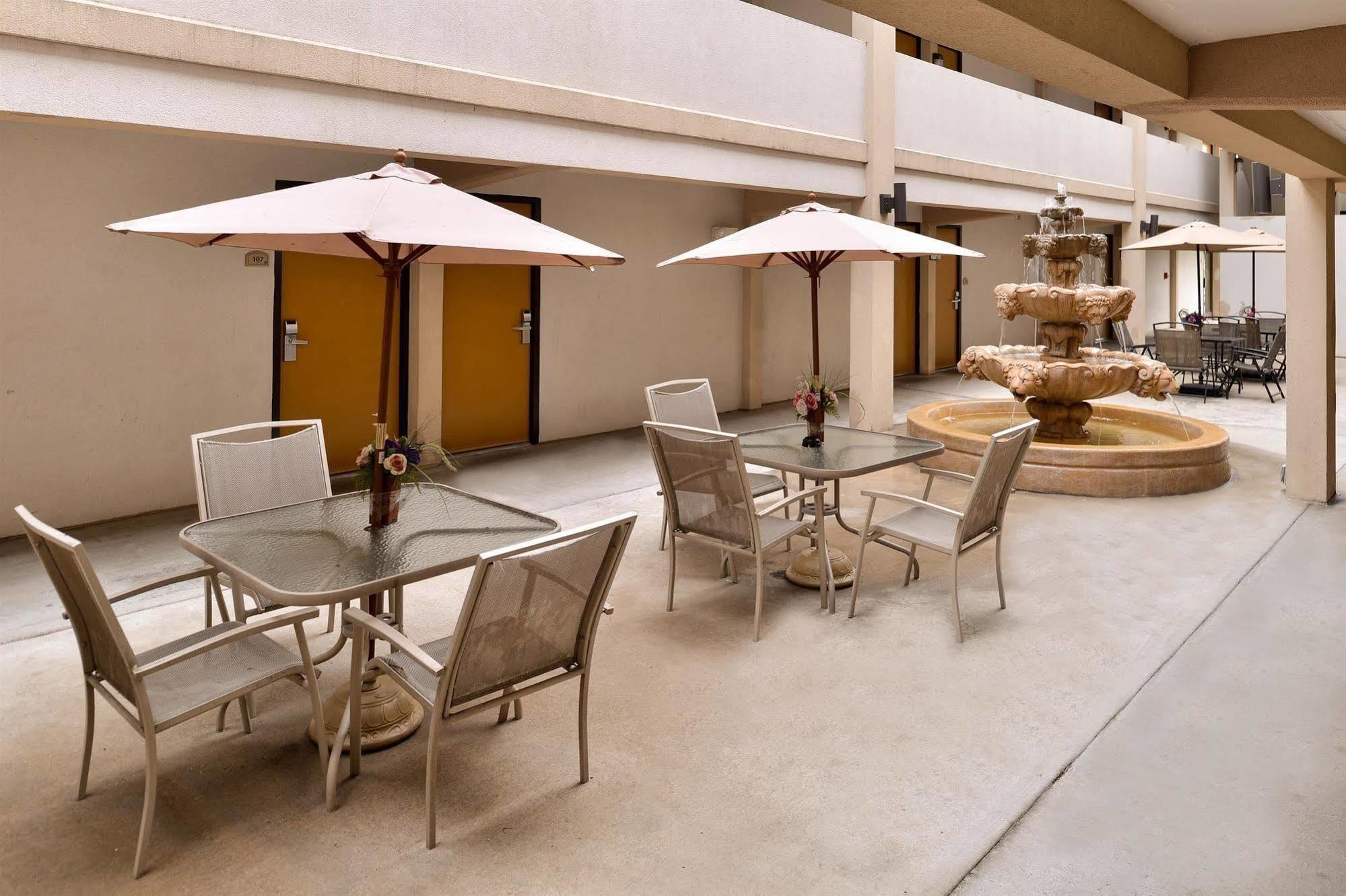 Magnuson Hotel Nashville North Goodlettsville Exteriör bild
